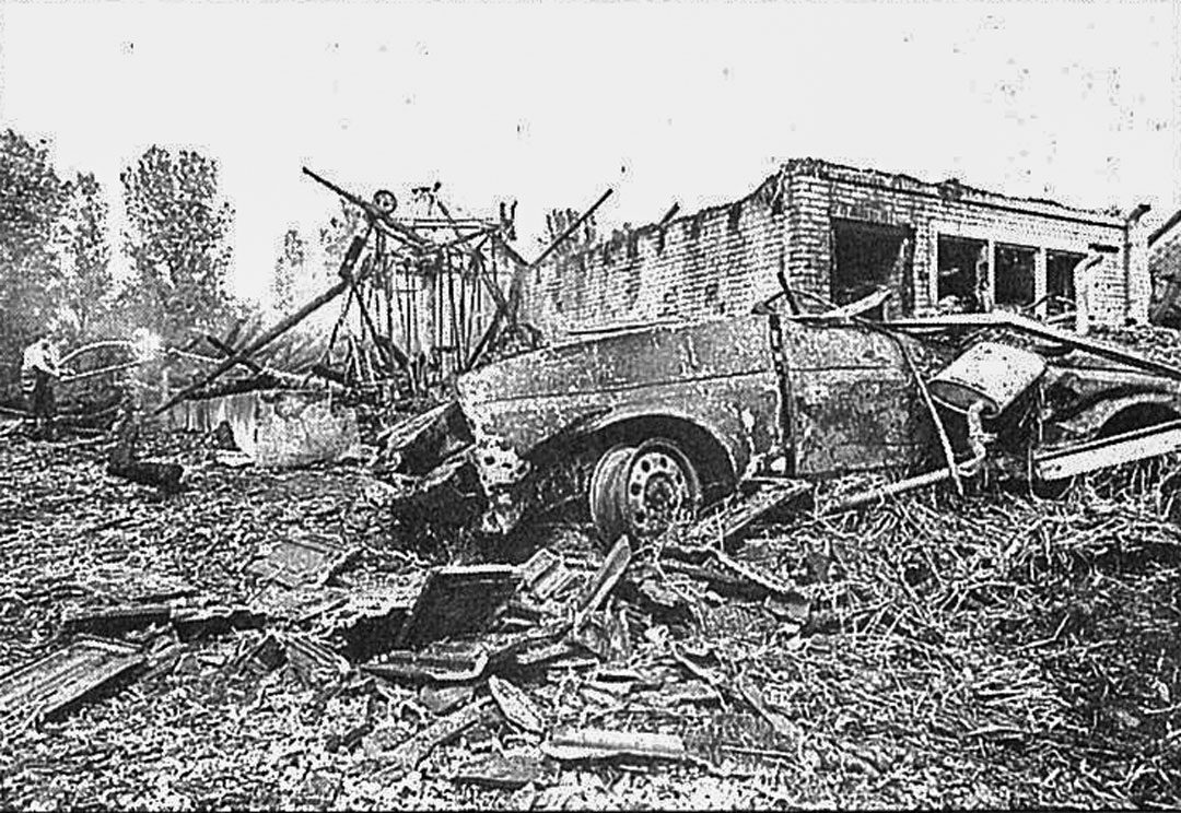 Das verheerende Feuer von 1996 in Kappel: Die Amtsrichterschür brannte nieder und mit ihr das eingelagertes Karussell – ein schwerer Rückschlag für das junge Unternehmen.